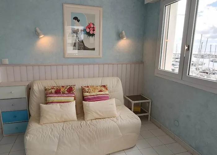 Sea View In Apartment *