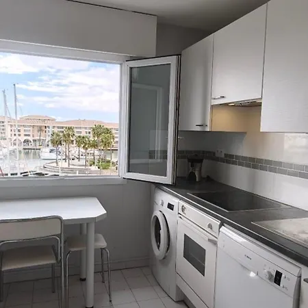 Appartement Vue Sur La Marina De